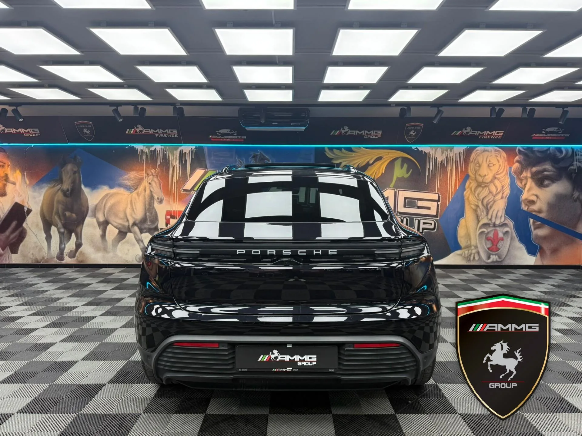2024 Porsche Macan 4S Electric, 6/15