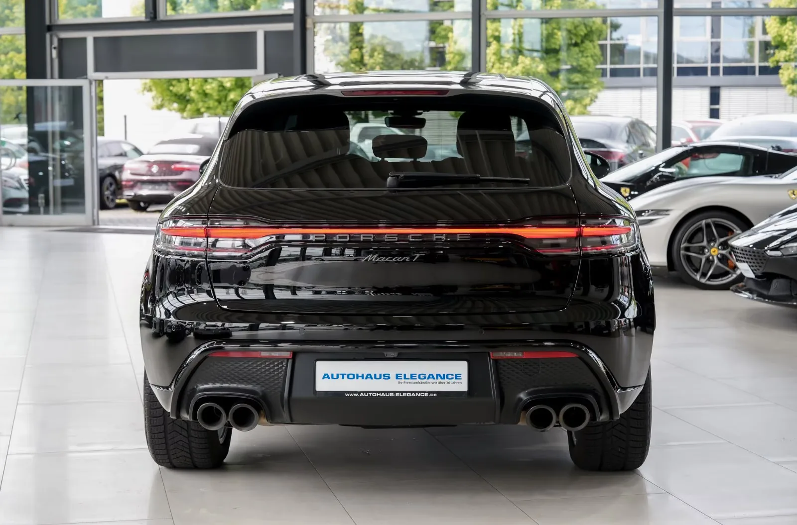 2024 Porsche Macan T, 4/25