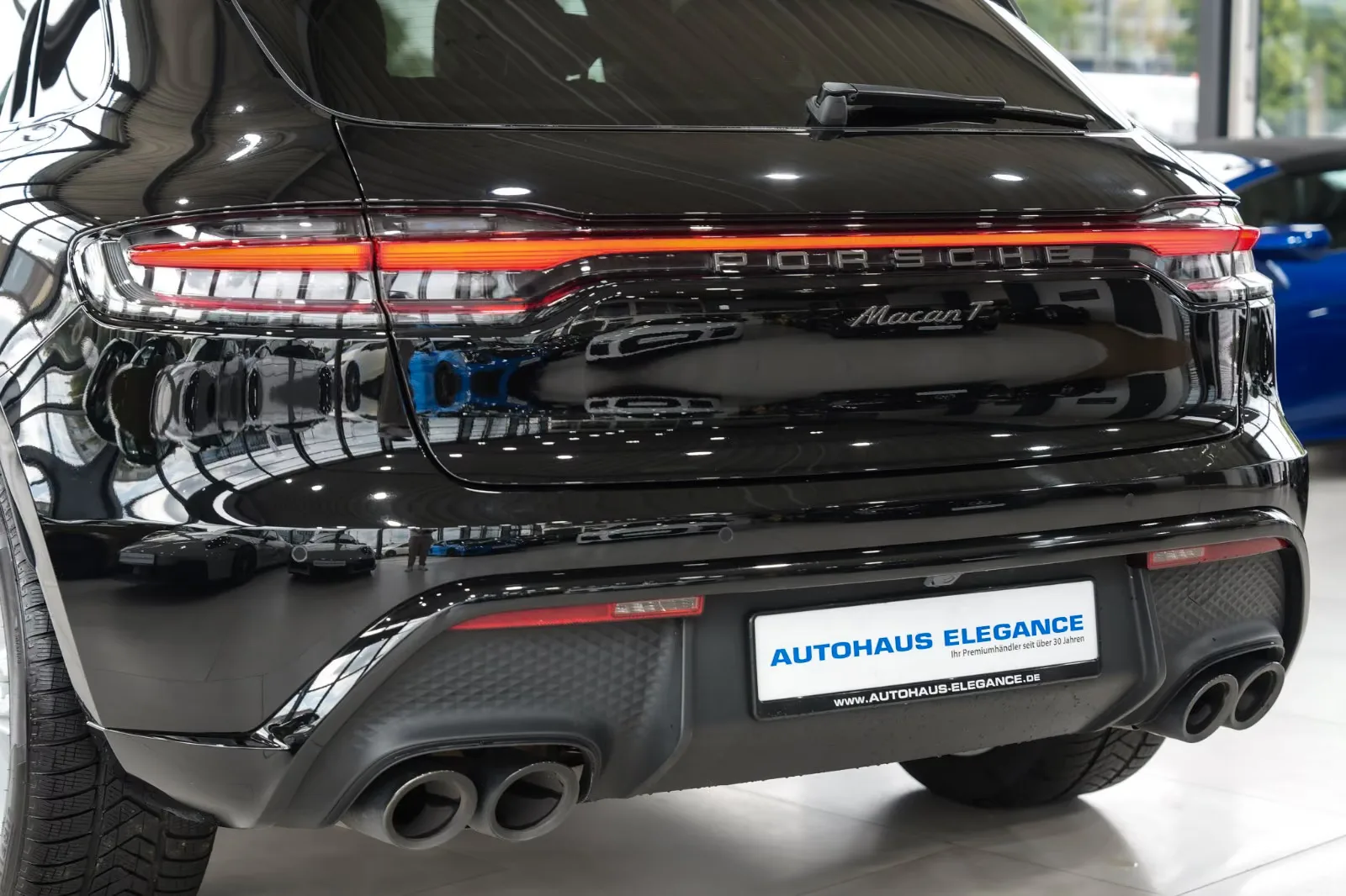 2024 Porsche Macan T, 8/25
