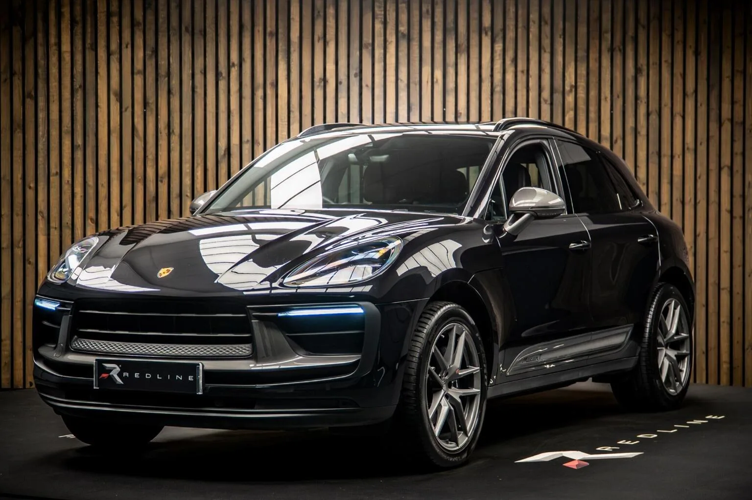 2024 Porsche Macan T angeboten von einem Fachhändler in Knaresborough, Vereinigtes Königreich, Hauptfoto