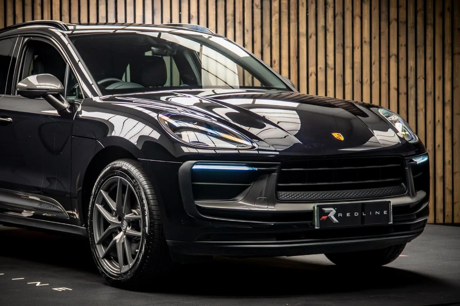 2024 Porsche Macan T, 11/30