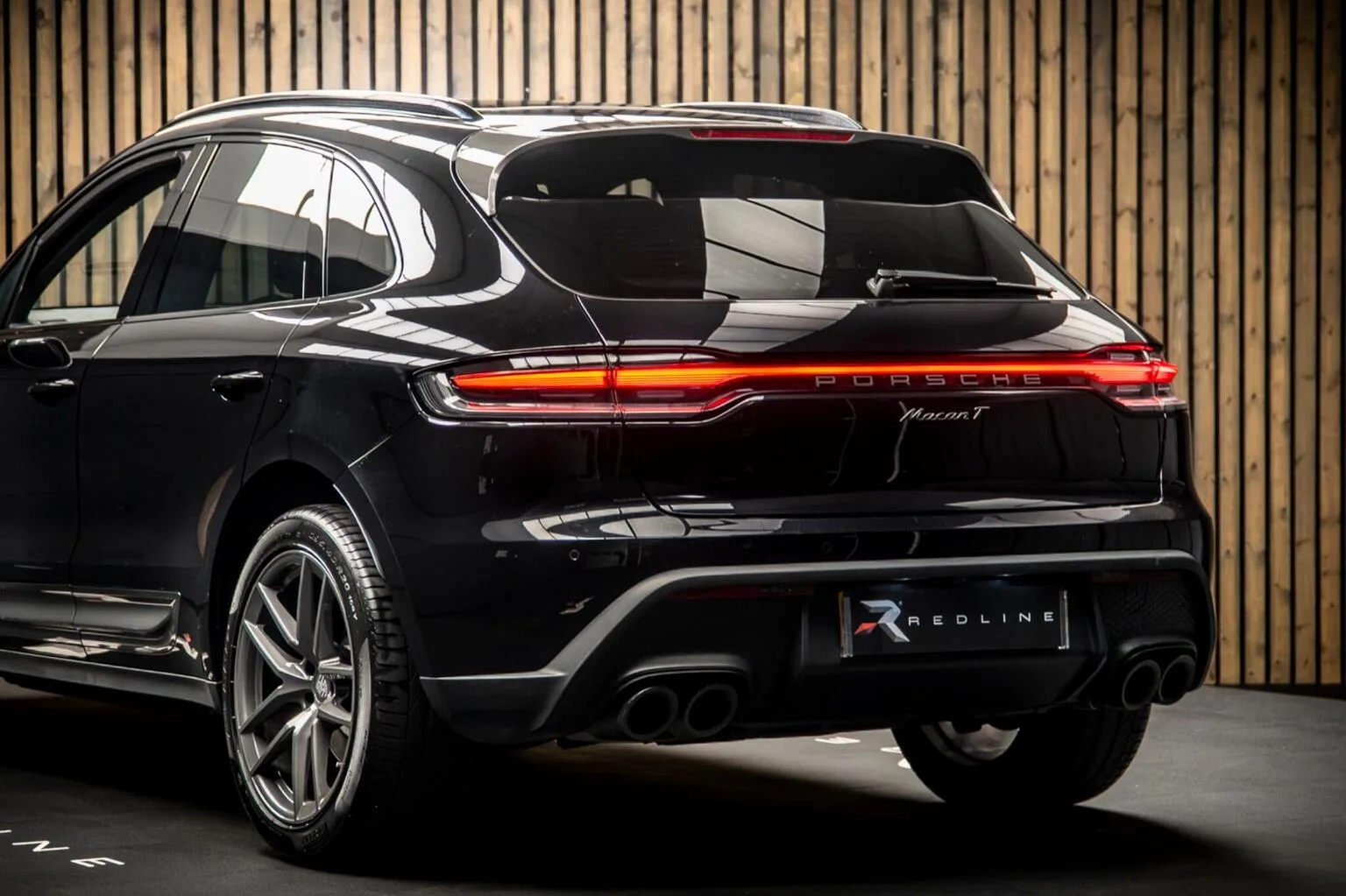 2024 Porsche Macan T, 19/30