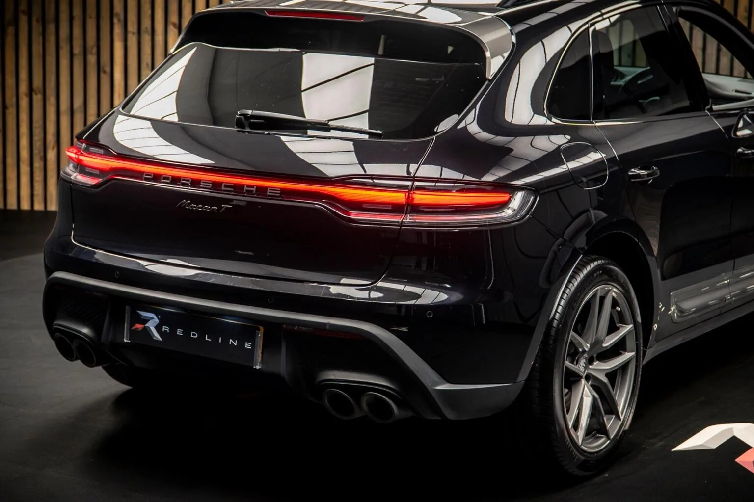 2024 Porsche Macan T, 21/30