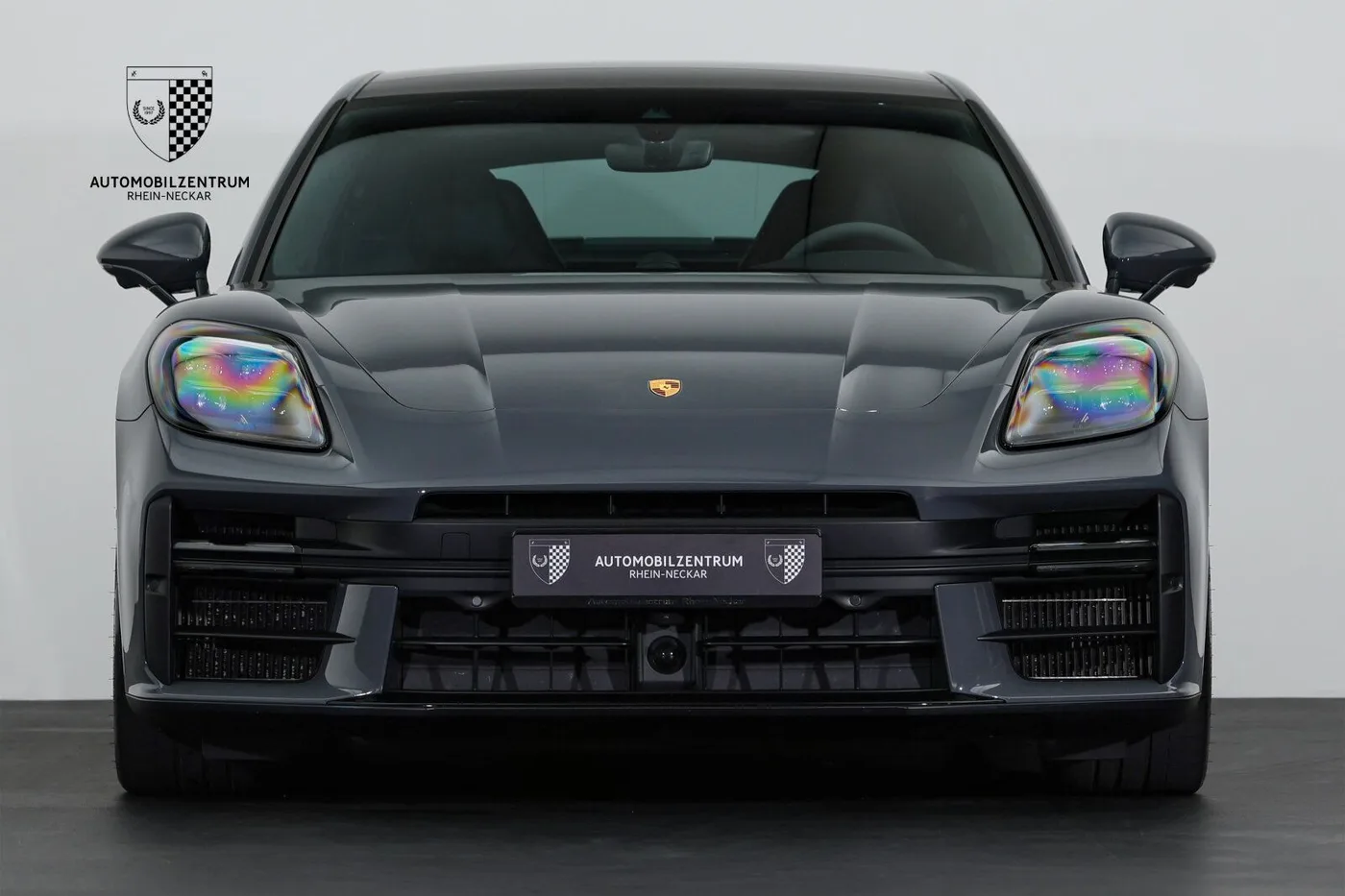 2024 Porsche Panamera GTS offered by a supercar dealer in Viernheim, Germany, photo 2 of 25