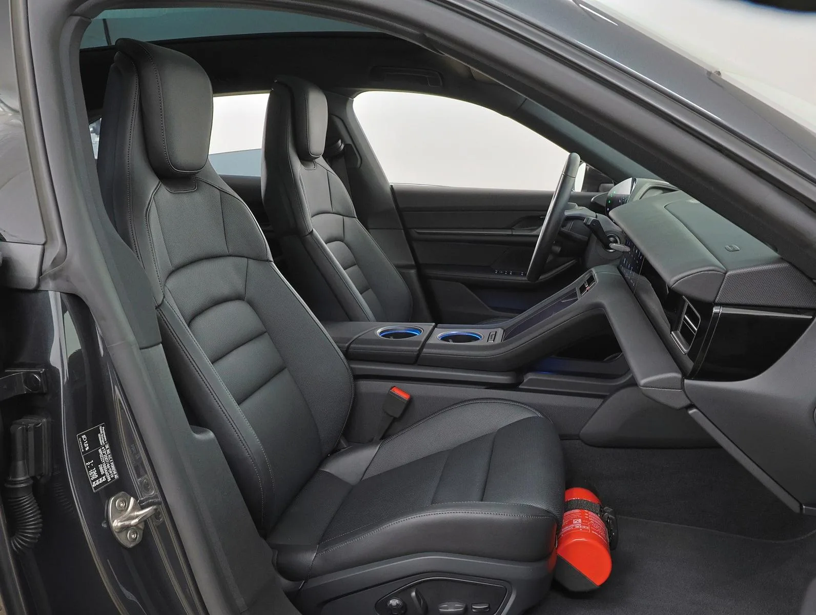 2024 Porsche Taycan Cross Turismo 4, 22/29