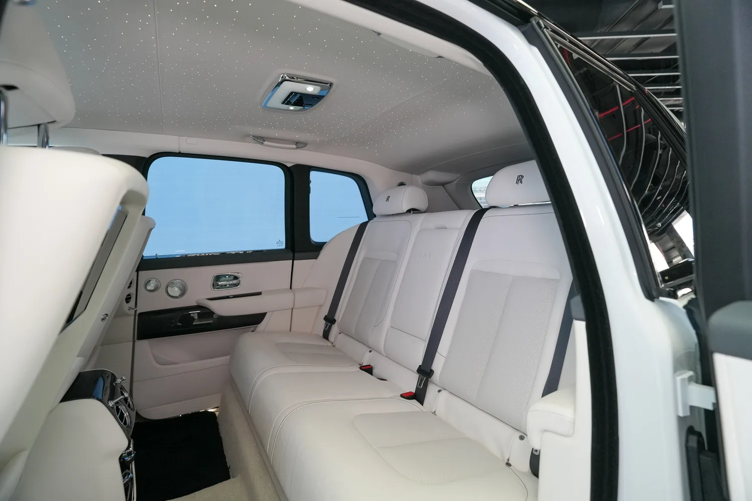 2024 Rolls-Royce Cullinan Black Badge, 12/17