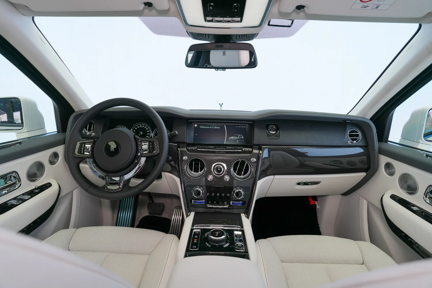 2024 Rolls-Royce Cullinan Black Badge, 14/17