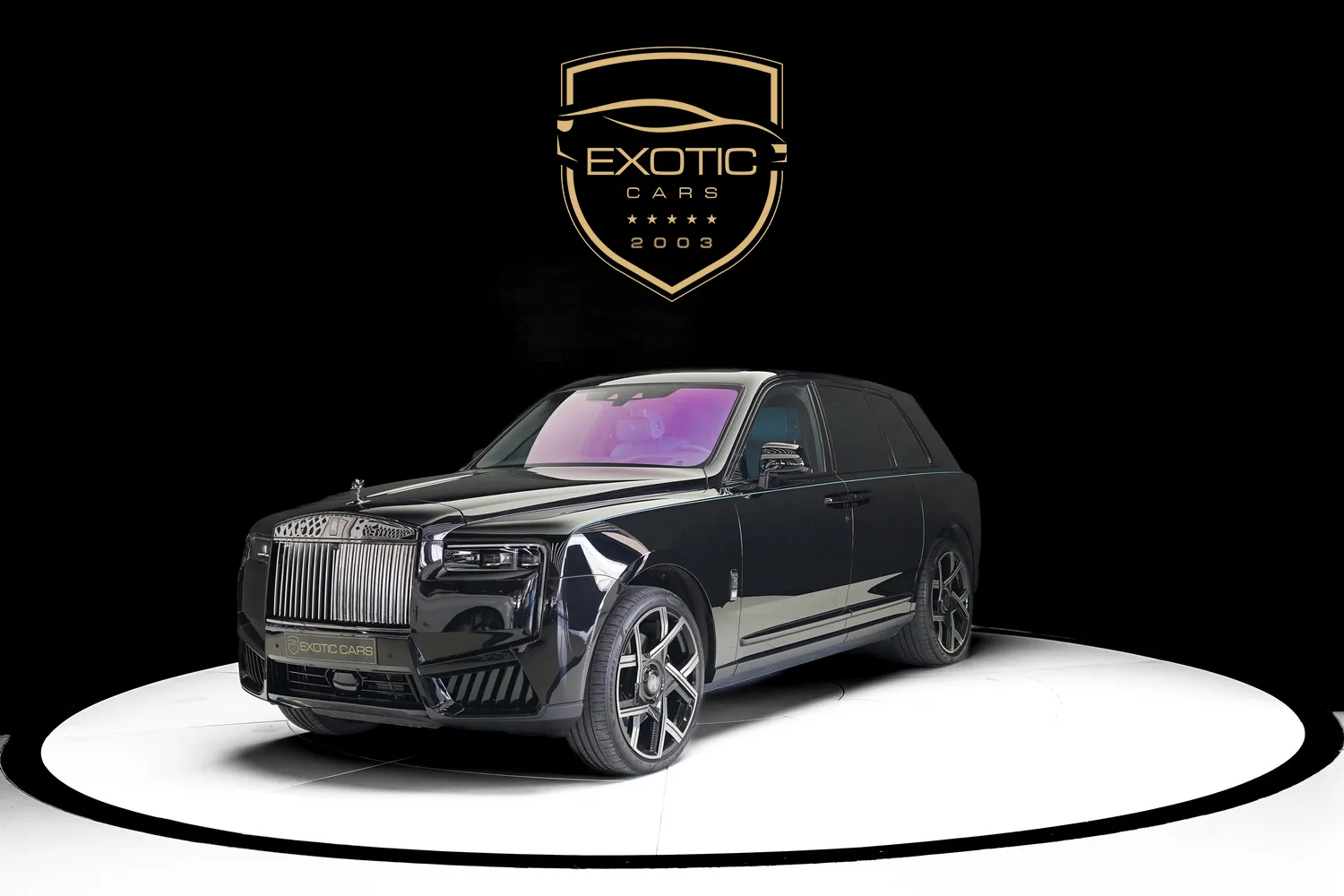 2024 Rolls-Royce Cullinan Black Badge angeboten von einem Fachhändler in Dubai, Vereinigte Arabische Emirate, Hauptfoto