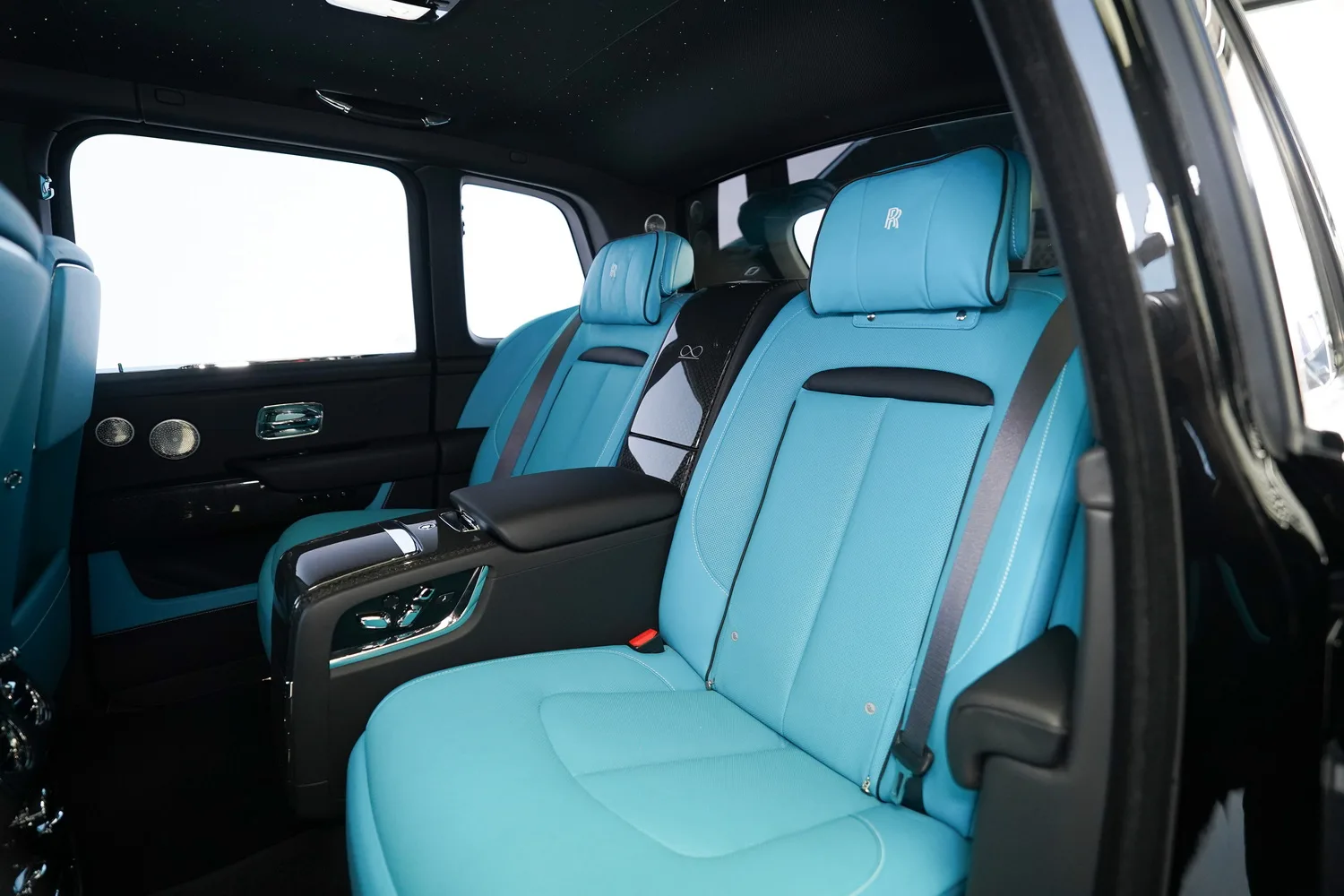 2024 Rolls-Royce Cullinan Black Badge, 12/16