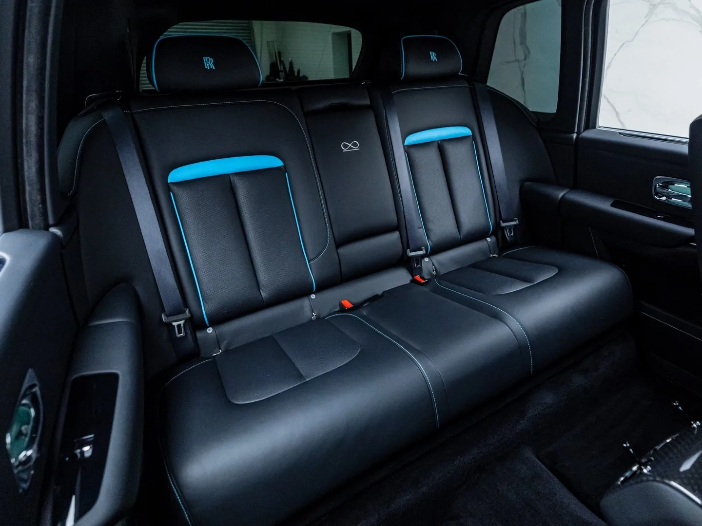 2024 Rolls-Royce Cullinan Black Badge Series II, 2/30