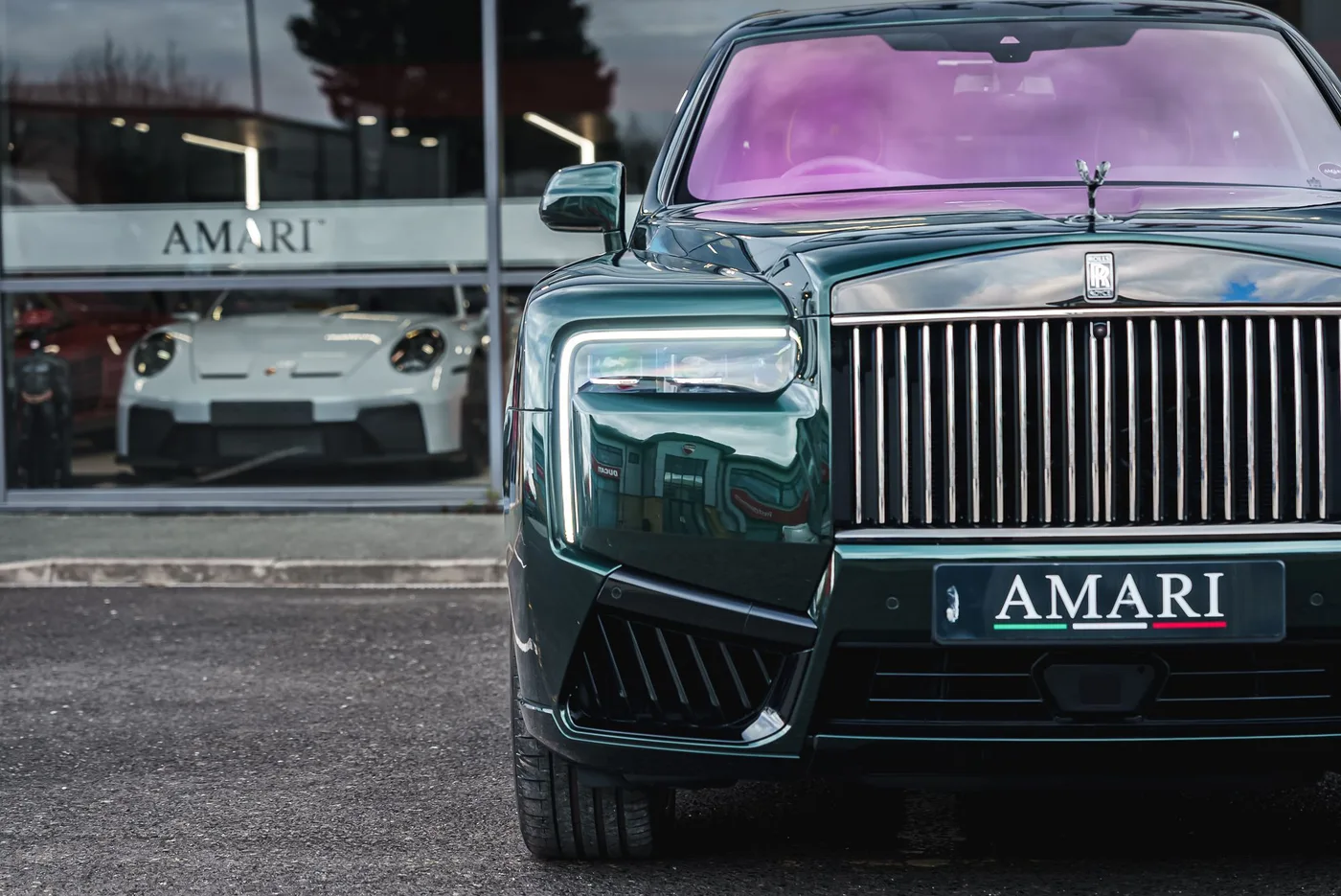 2024 Rolls-Royce Cullinan Black Badge angeboten von einem Supersportwagenhändler in Preston, Vereinigtes Königreich, Foto 5 von 25