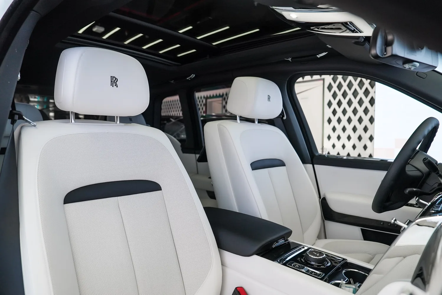 2024 Rolls-Royce Cullinan, 12/15