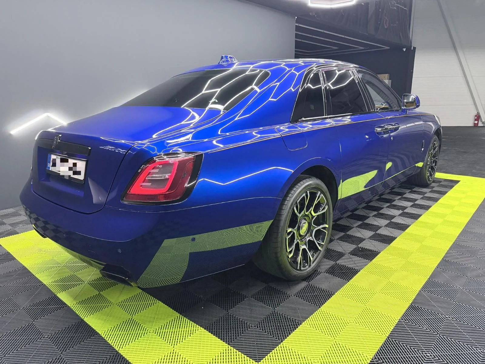 2024 Rolls-Royce Ghost Black Badge, 3/22