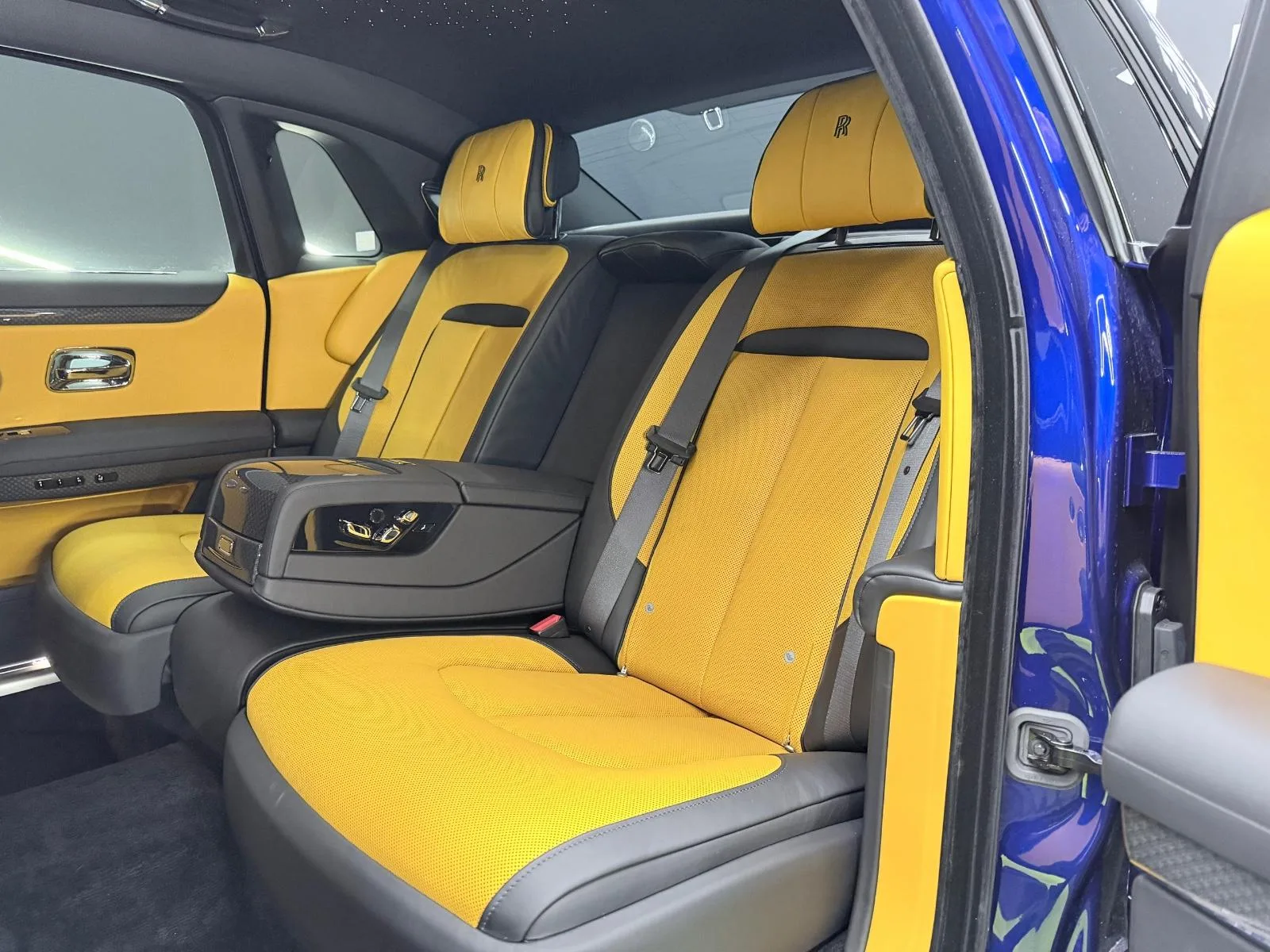 2024 Rolls-Royce Ghost Black Badge, 16/22