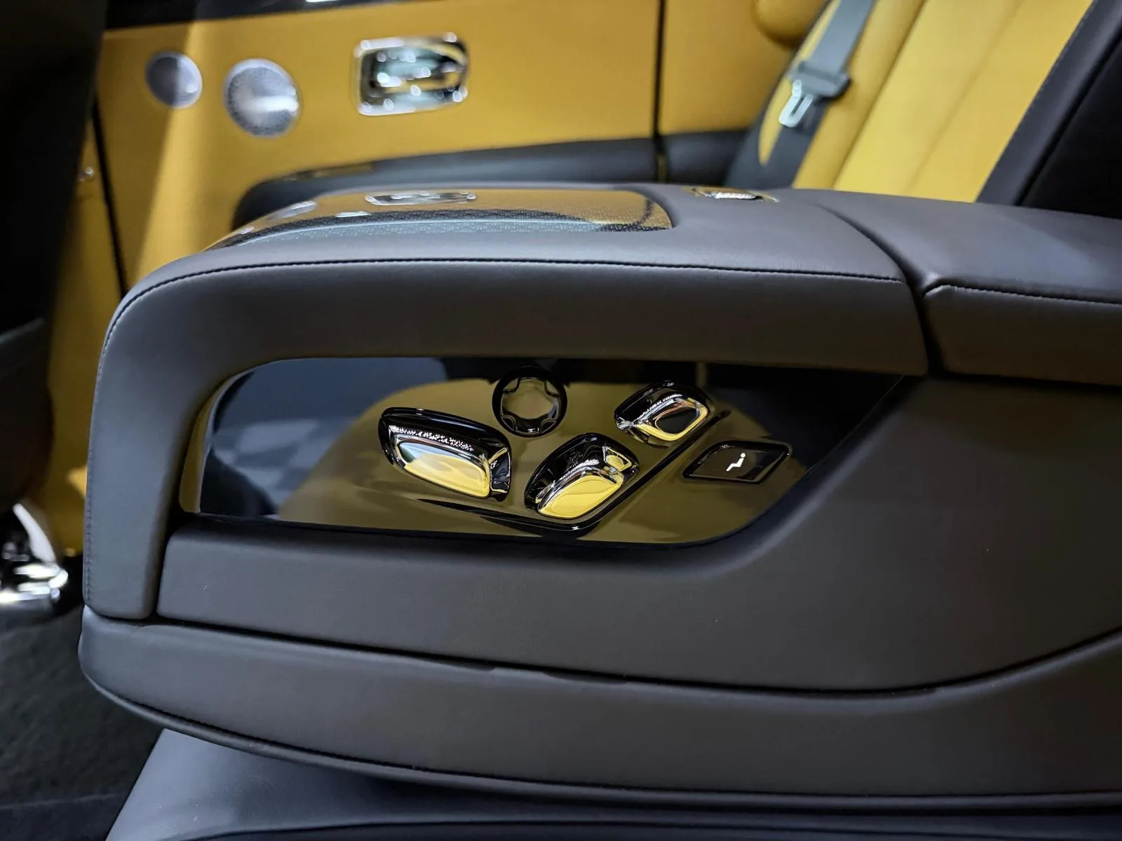 2024 Rolls-Royce Ghost Black Badge, 21/22