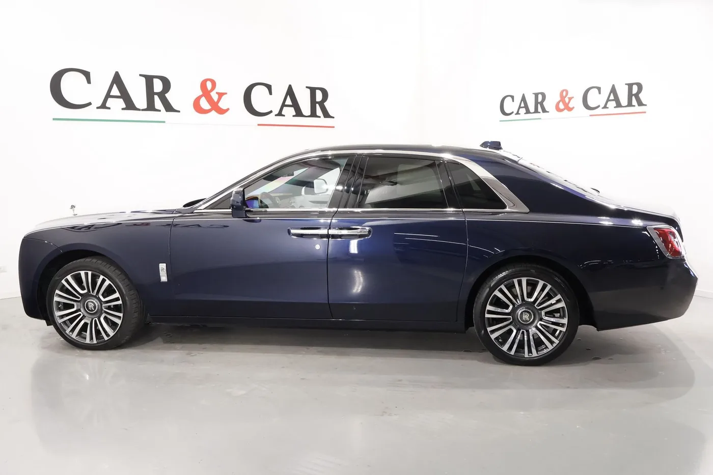 2024 Rolls-Royce Ghost offered by a supercar dealer in Zibido San Giacomo, Italy, photo 5 of 23