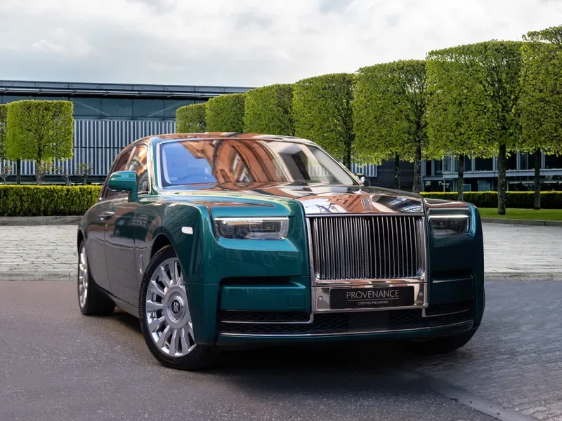 2024 Rolls-Royce Phantom angeboten von einer Vertragshändlergruppe in London, Vereinigtes Königreich, Hauptfoto