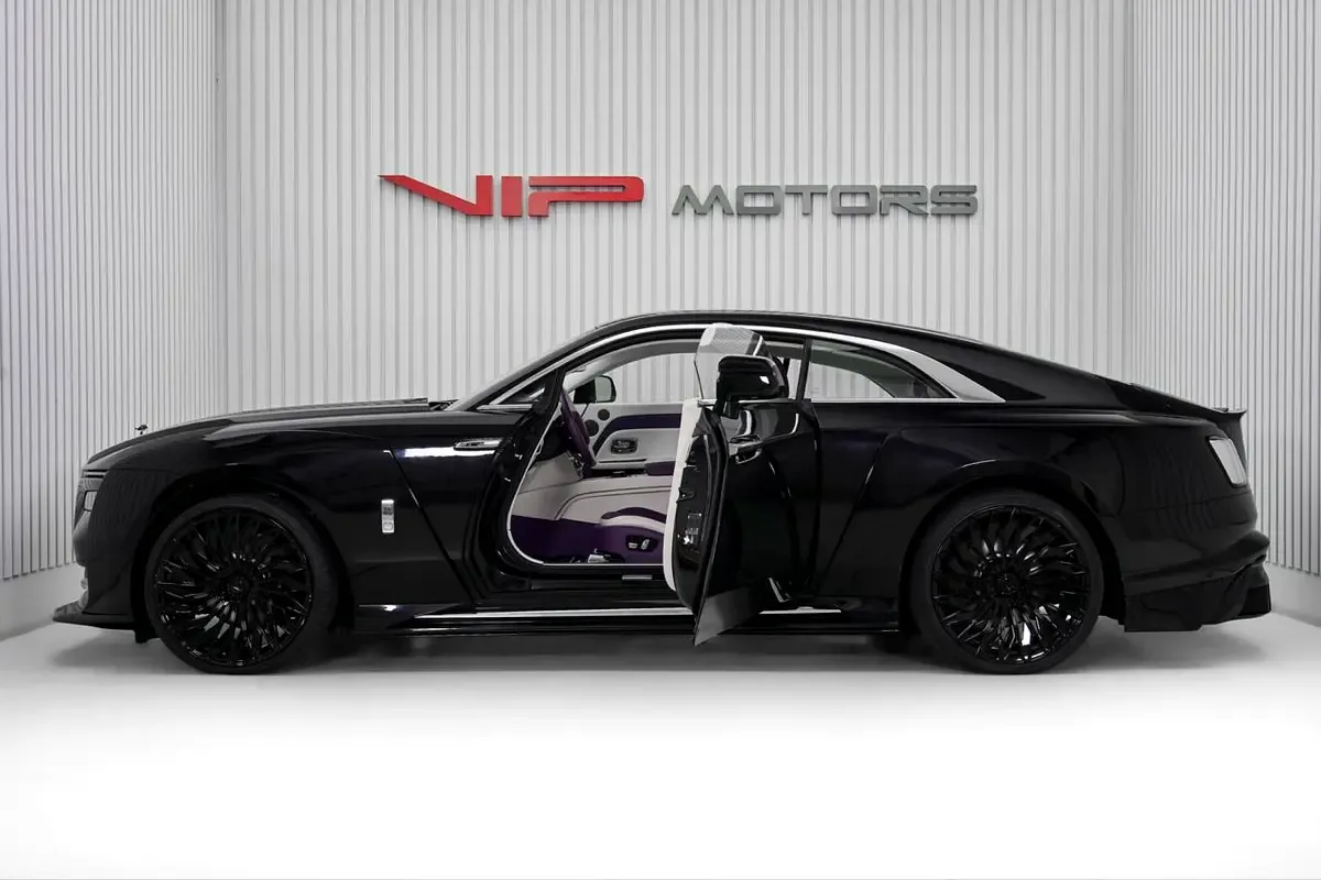 2024 Rolls-Royce Spectre by Venuum, 8/12