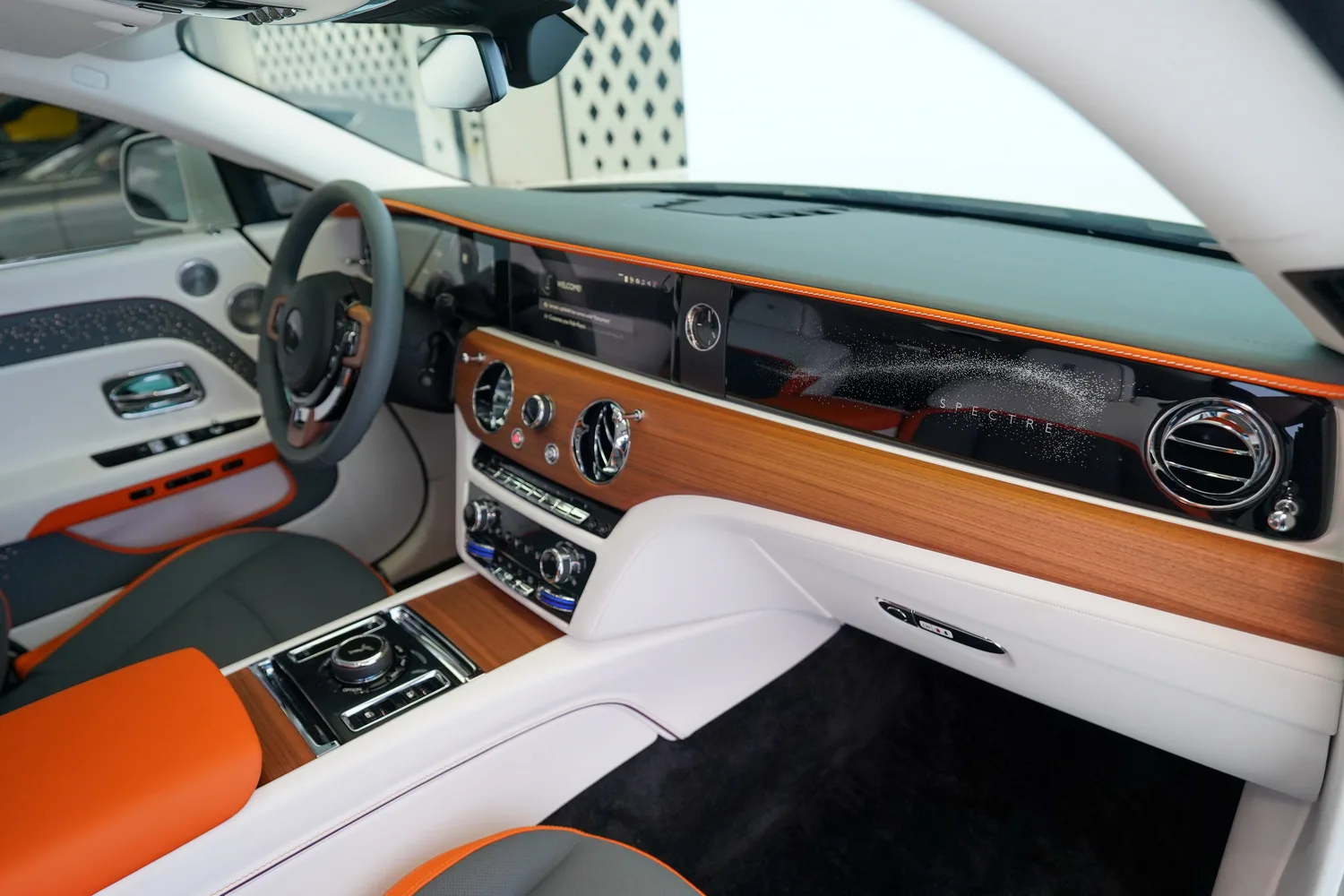 2024 Rolls-Royce Spectre, 14/15