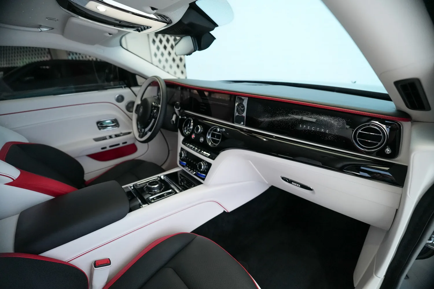 2024 Rolls-Royce Spectre, 8/15