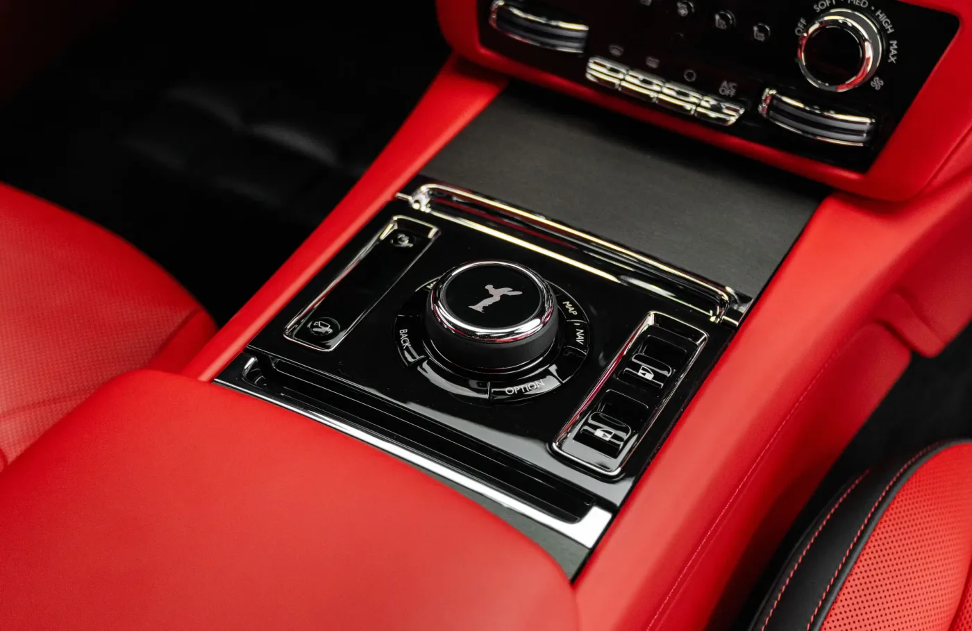 2024 Rolls-Royce Spectre angeboten von einem Fachhändler in Dubai, Vereinigte Arabische Emirate, Foto 9 von 10