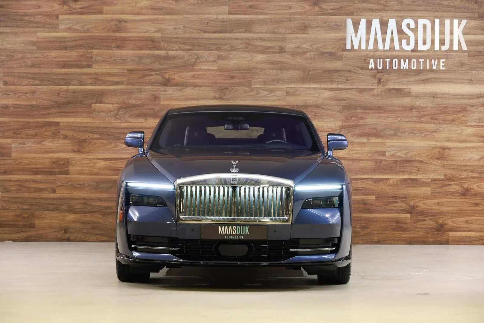 2024 Rolls-Royce Spectre, 2/30
