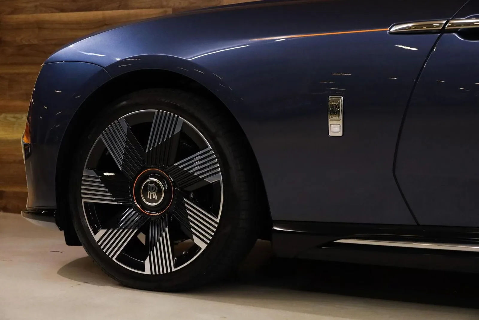 2024 Rolls-Royce Spectre, 30/30