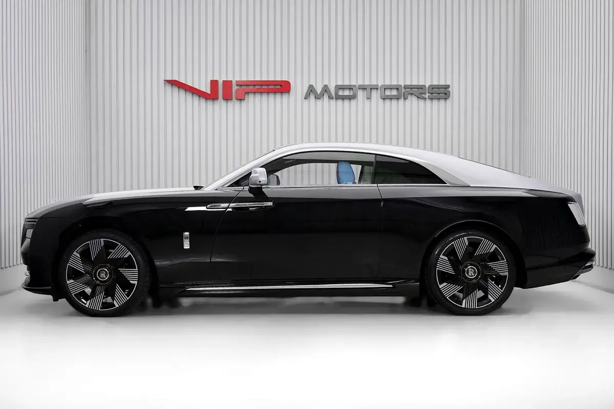 2024 Rolls-Royce Spectre, 6/12