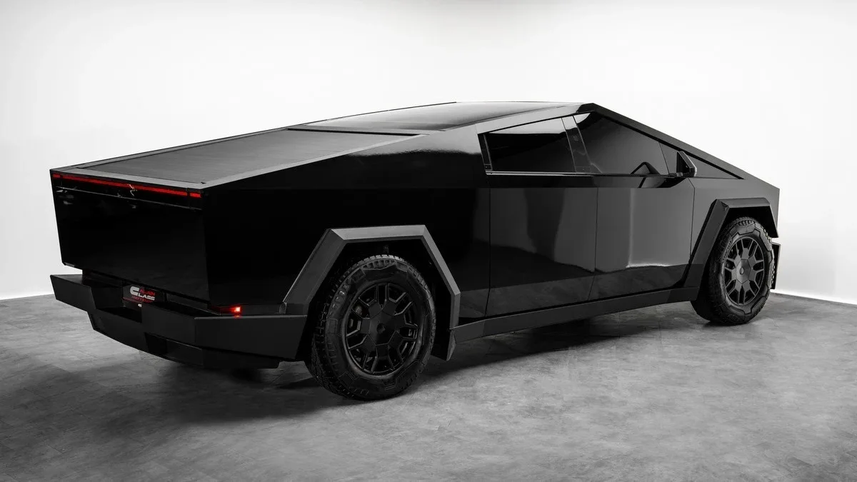 2024 Tesla Cyberbeast angeboten von einem Fachhändler in Dubai, Vereinigte Arabische Emirate, Foto 3 von 25