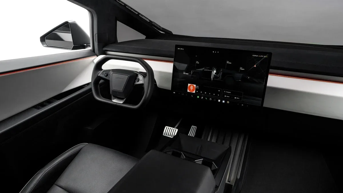 2024 Tesla Cyberbeast angeboten von einem Fachhändler in Dubai, Vereinigte Arabische Emirate, Foto 15 von 25