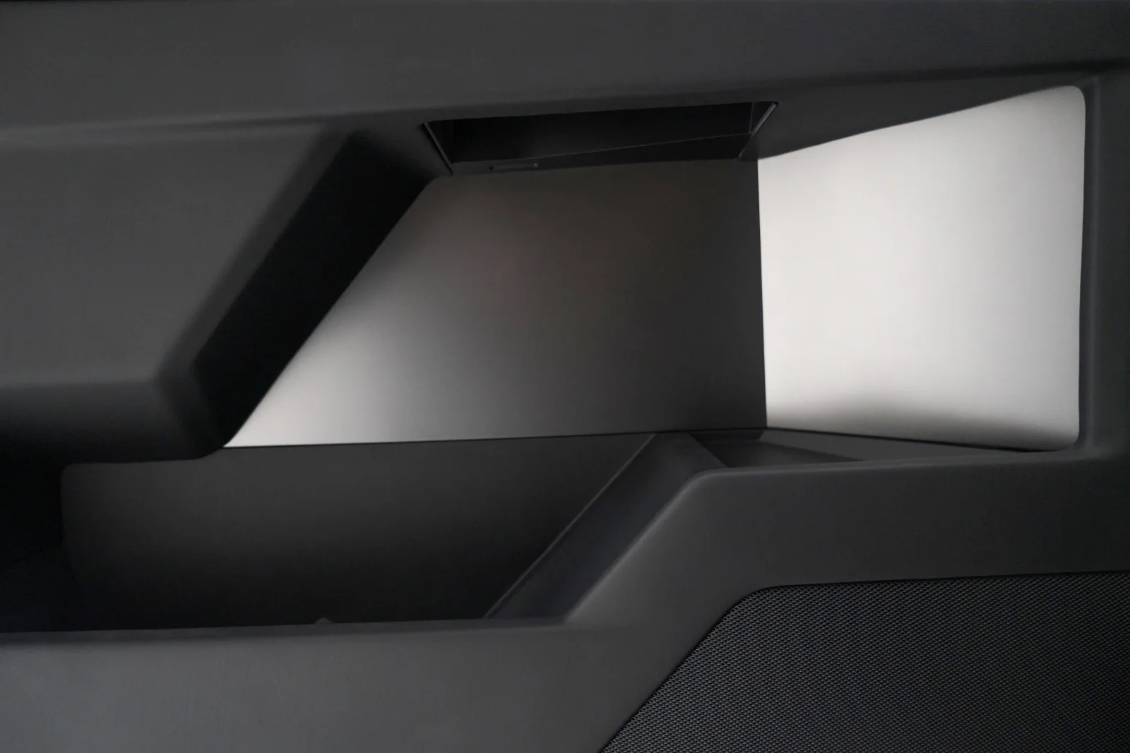 2024 Tesla Cybertruck Cyberbeast, 15/16