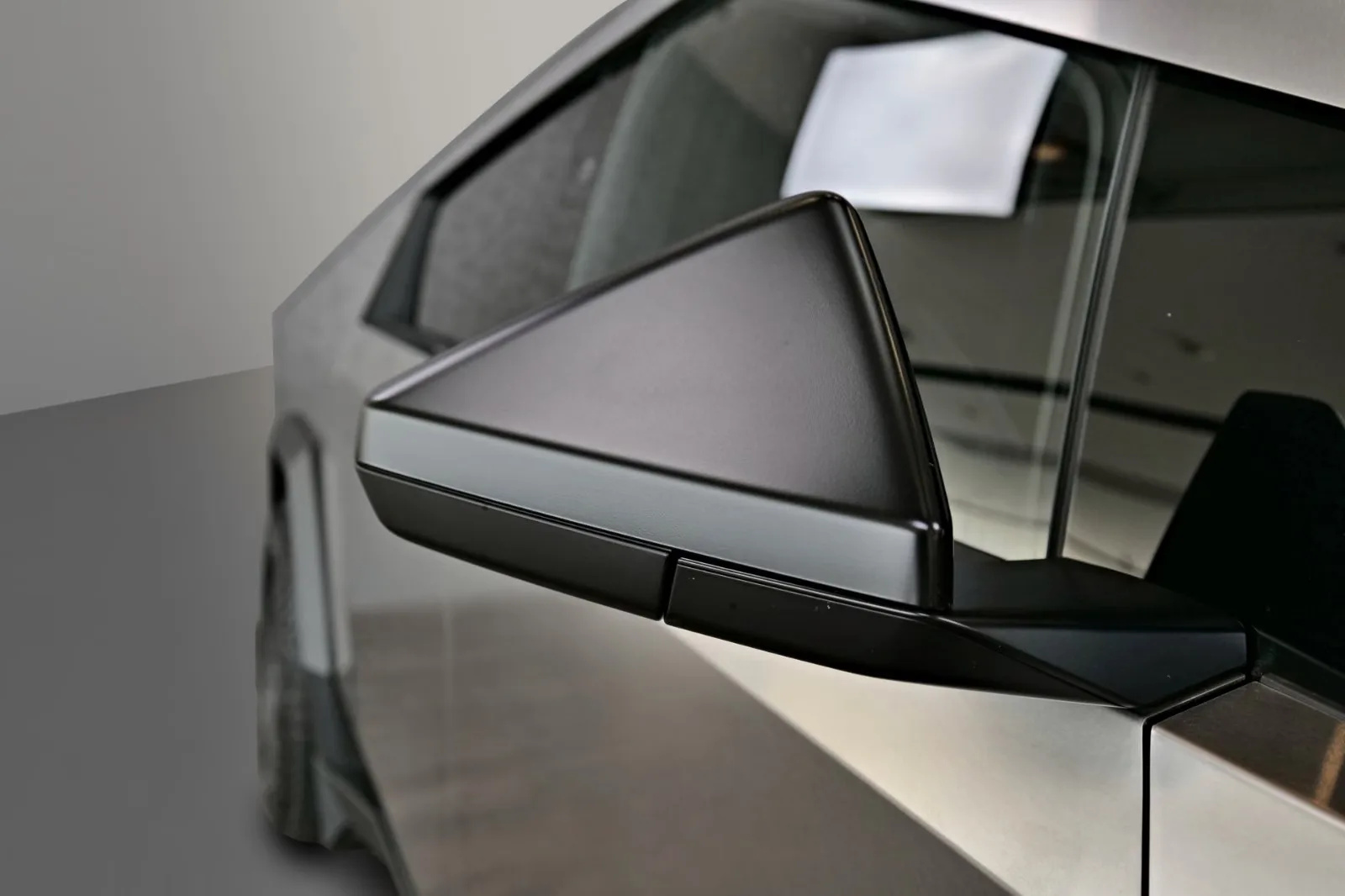 2024 Tesla Cybertruck Foundation Series, 21/21