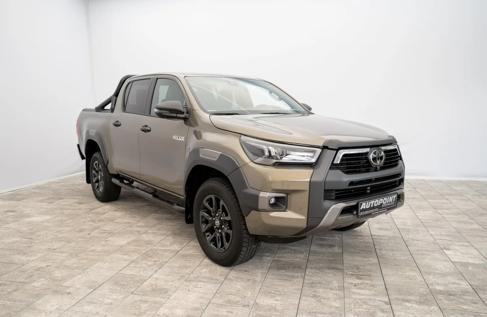 2024 Toyota Hilux Invincible angeboten von einem Fachhändler in Nordhausen, Deutschland, Hauptfoto