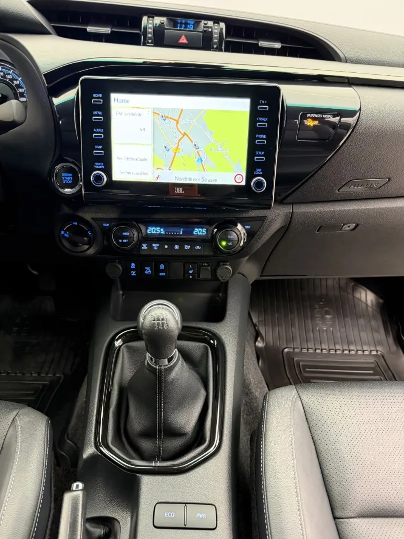 2024 Toyota Hilux Invincible, 14/29