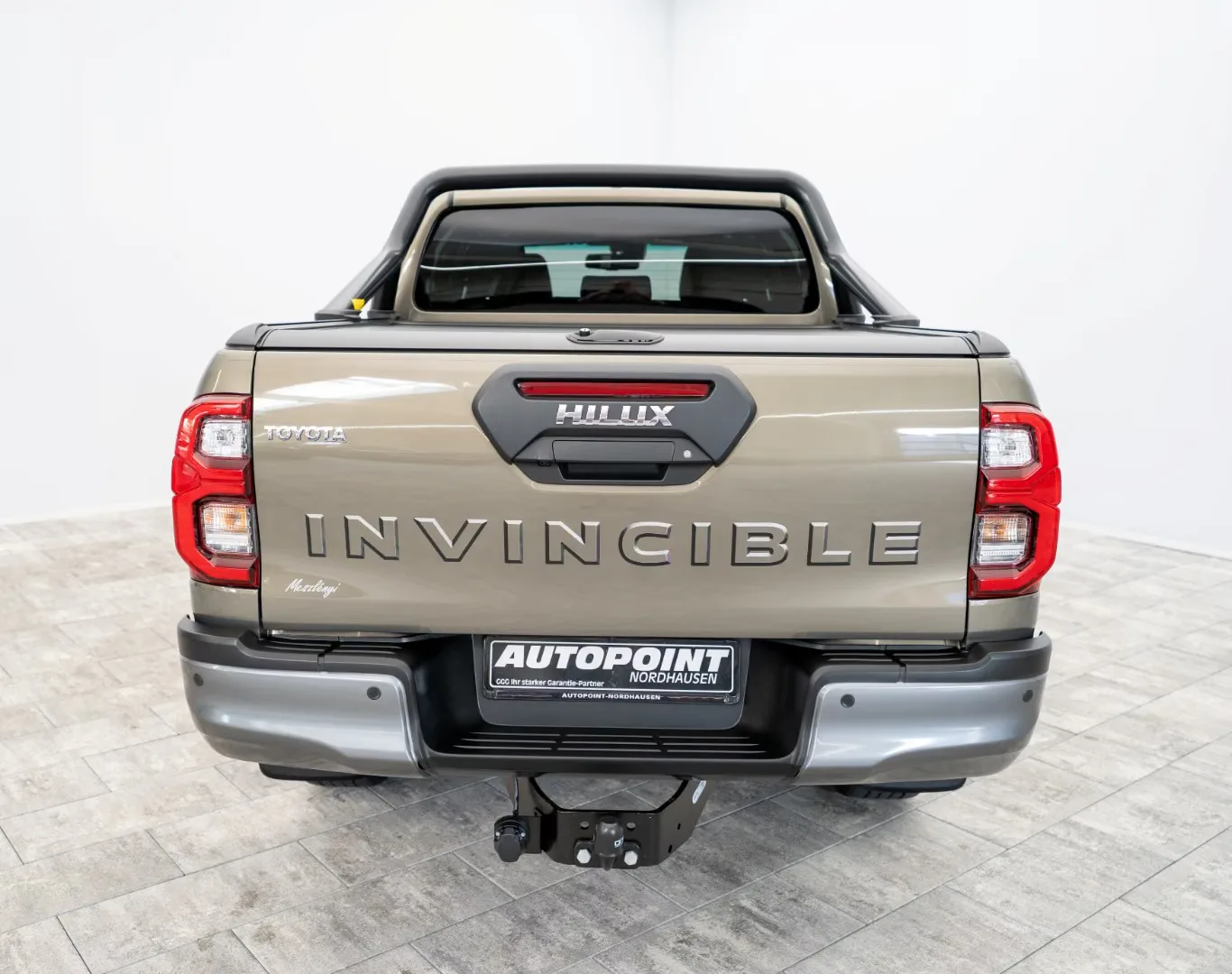 2024 Toyota Hilux Invincible, 28/29