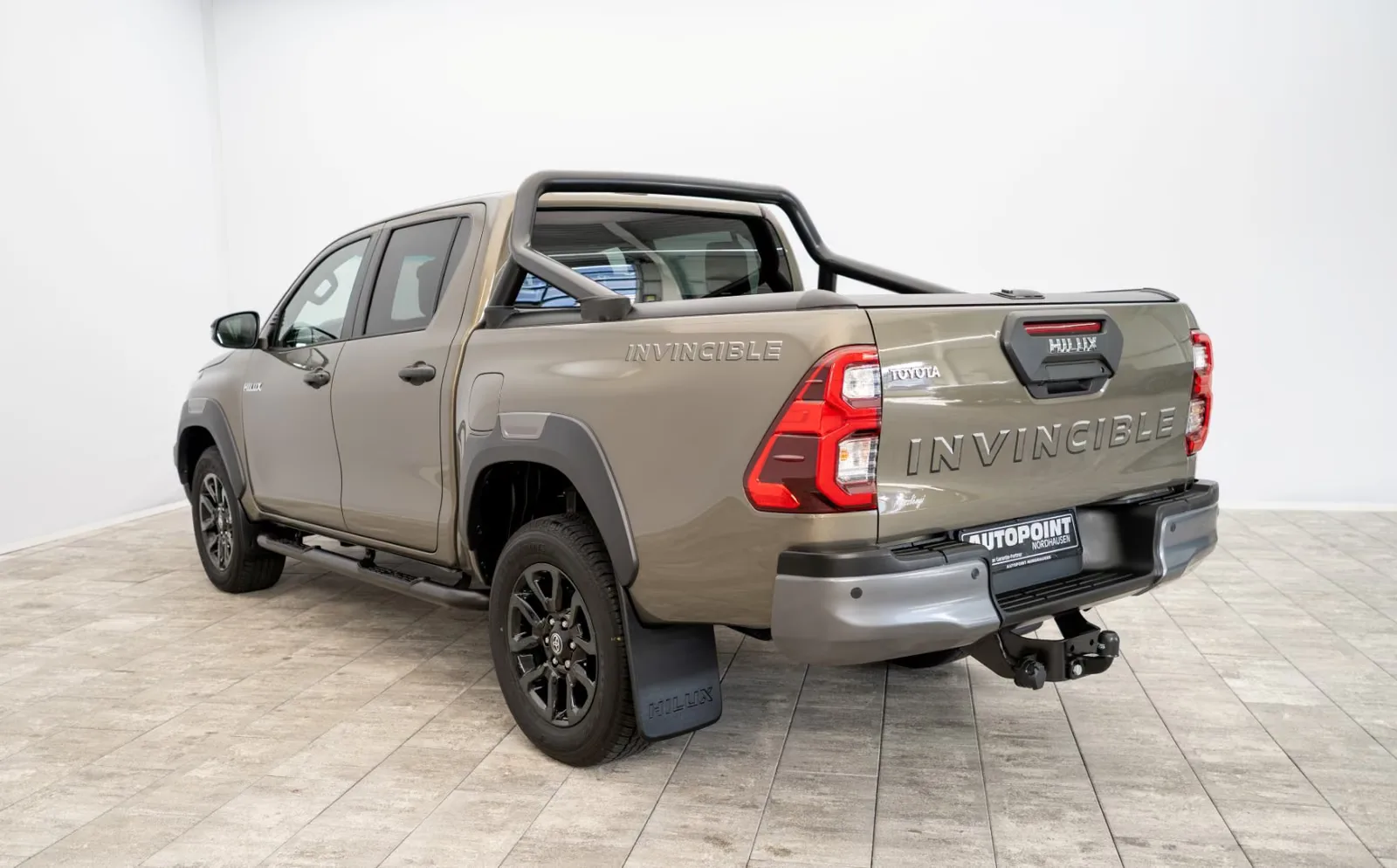 2024 Toyota Hilux Invincible, 29/29