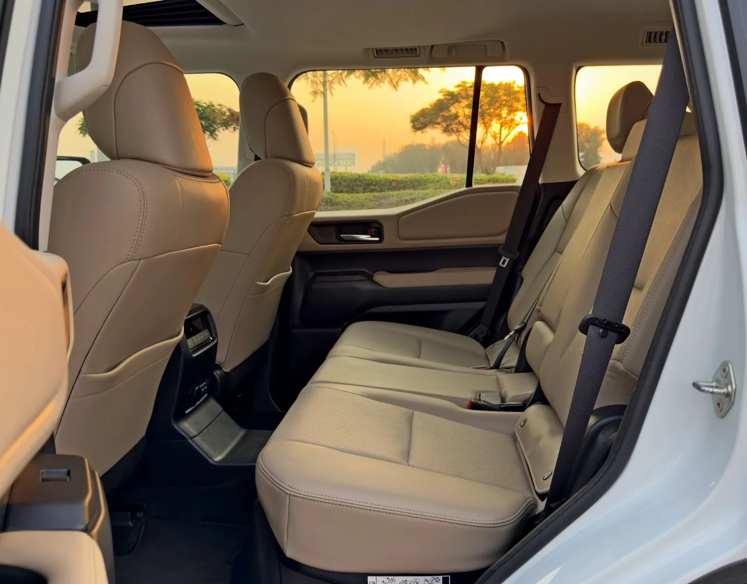 2024 Toyota Prado GXR offered by a specialist dealer in Dubai, United Arab Emirates, photo 13 of 13