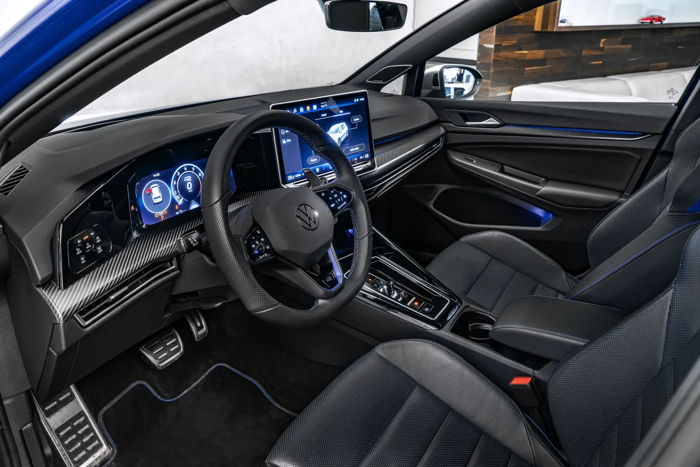 2024 Volkswagen Golf R angeboten von einem Fachhändler in Ostrava, Tschechien, Foto 15 von 15