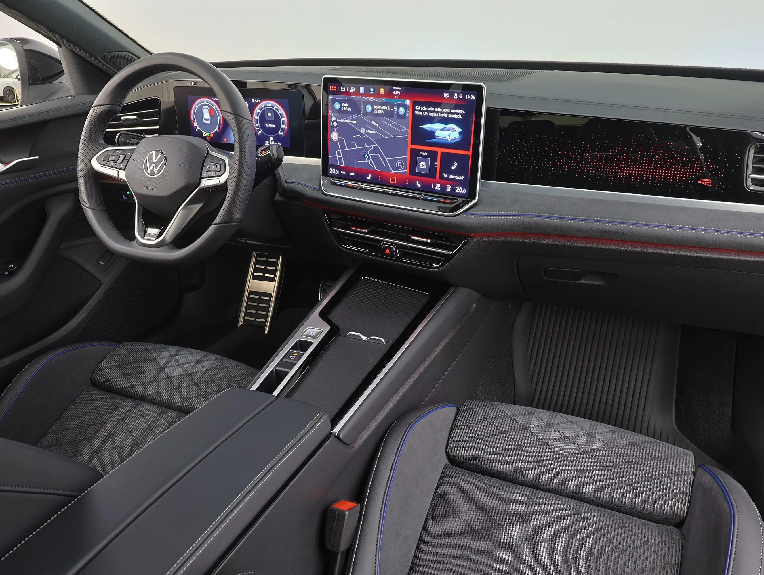 2024 Volkswagen Passat Variant R-Line 4Motion, 16/22