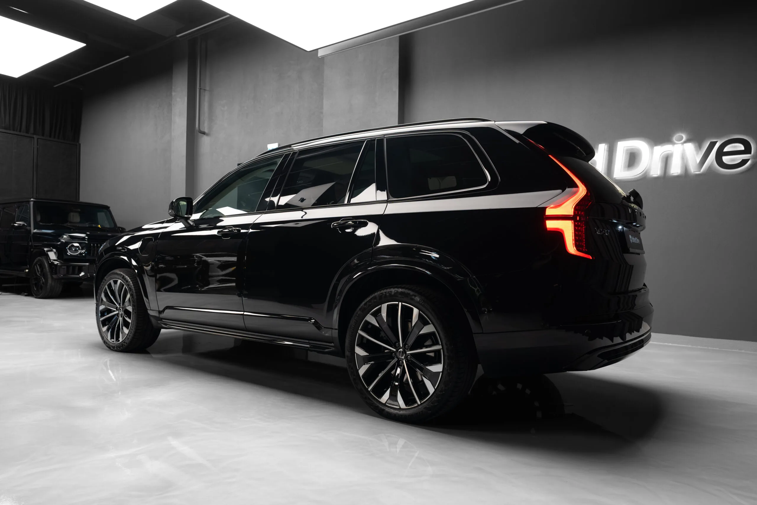 2024 Volvo XC90 T8, 8/30