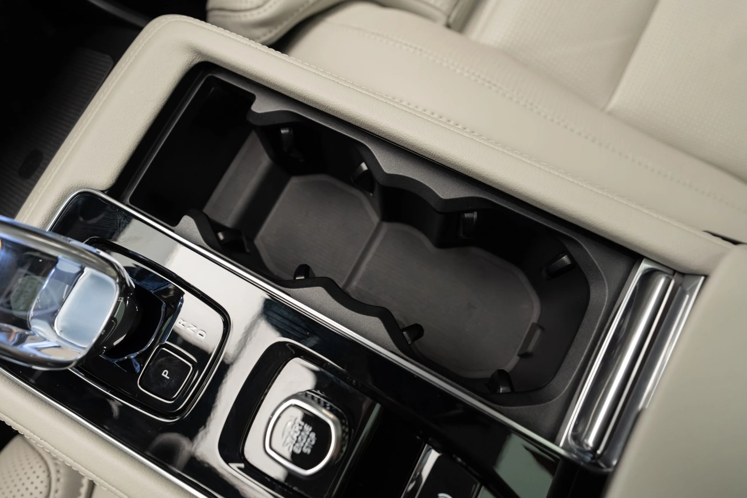 2024 Volvo XC90 T8, 19/30