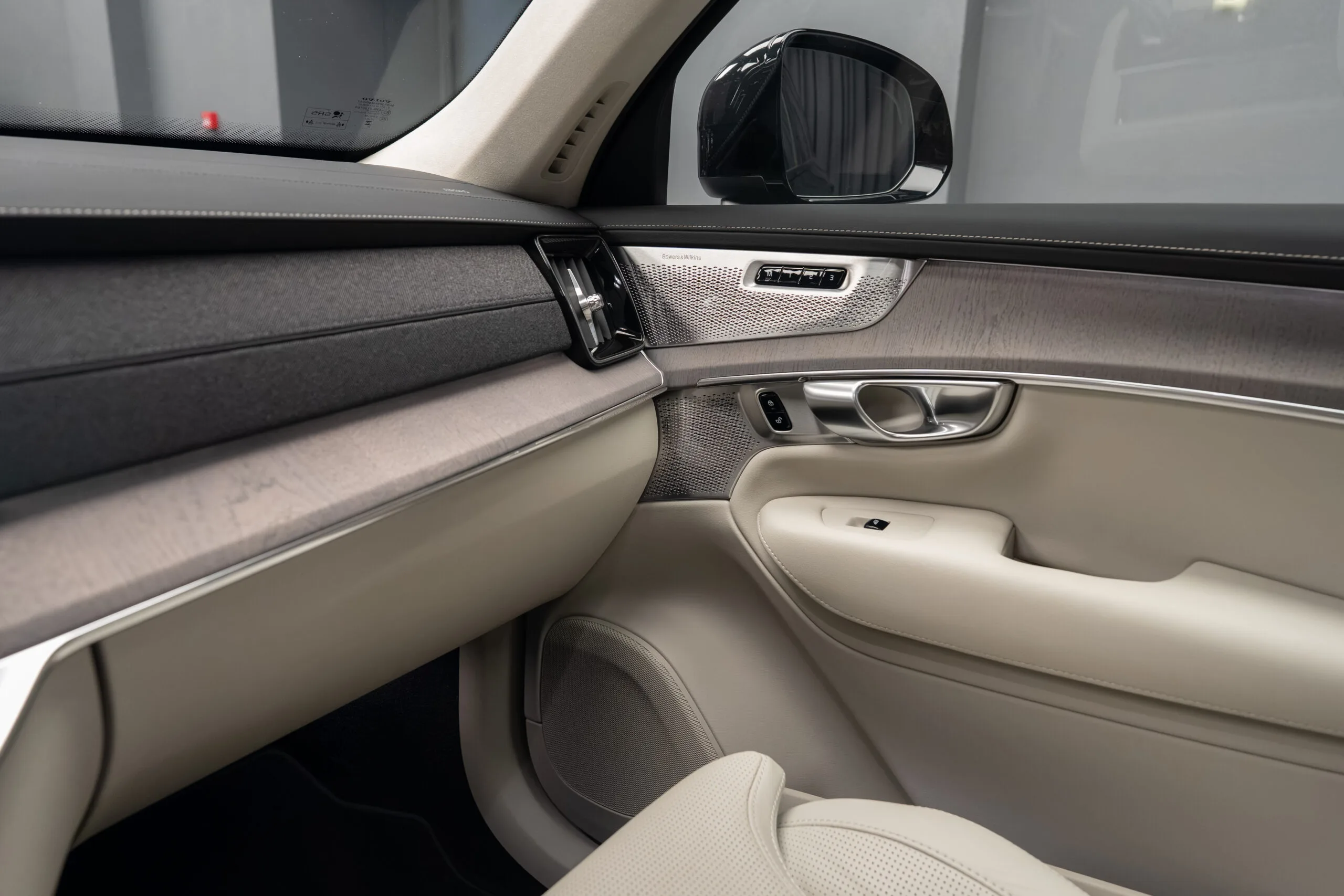 2024 Volvo XC90 T8, 20/30
