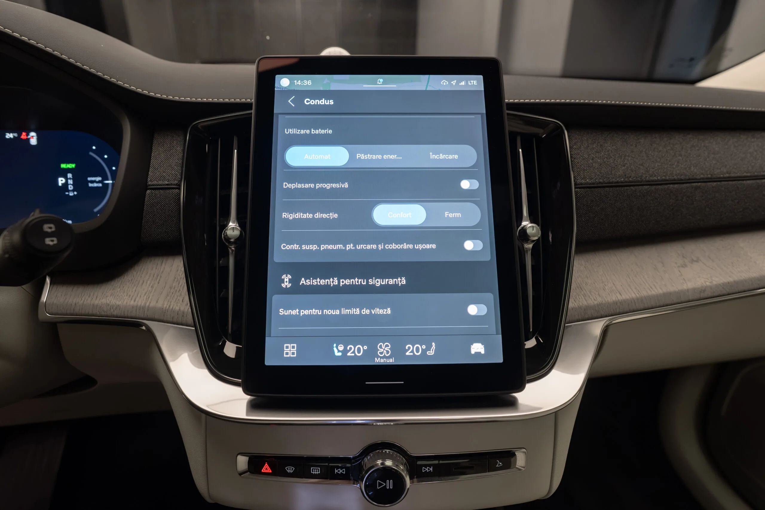 2024 Volvo XC90 T8, 24/30