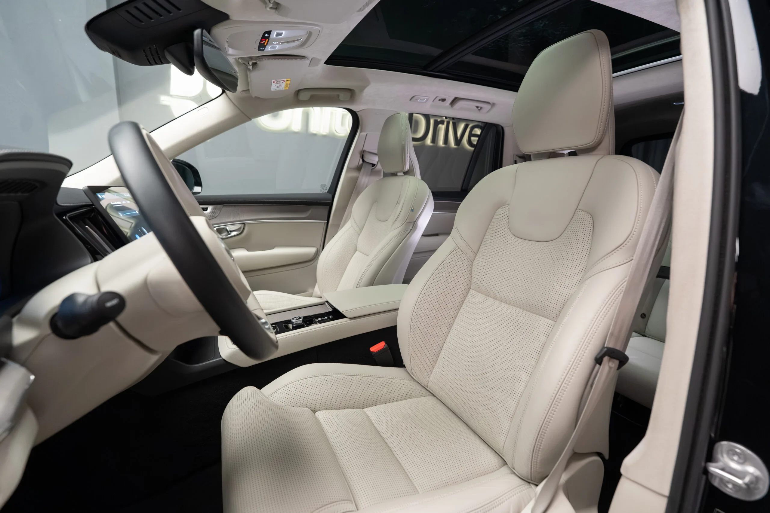2024 Volvo XC90 T8, 30/30