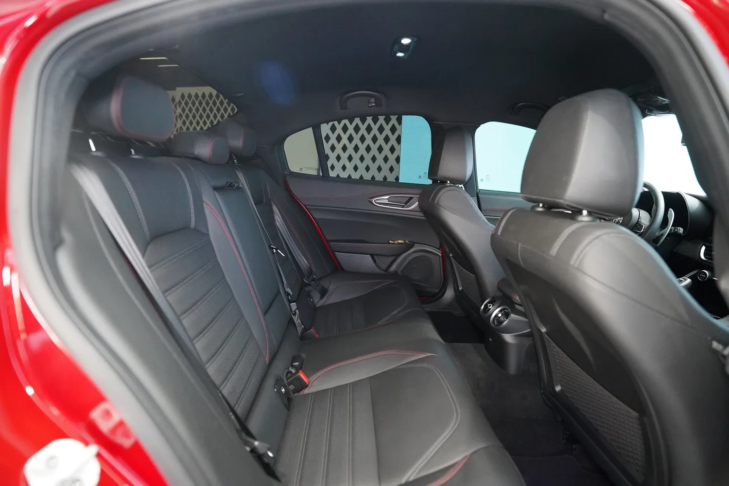 2025 Alfa Romeo Giulia Quadrifoglio Super Sport, 18/20