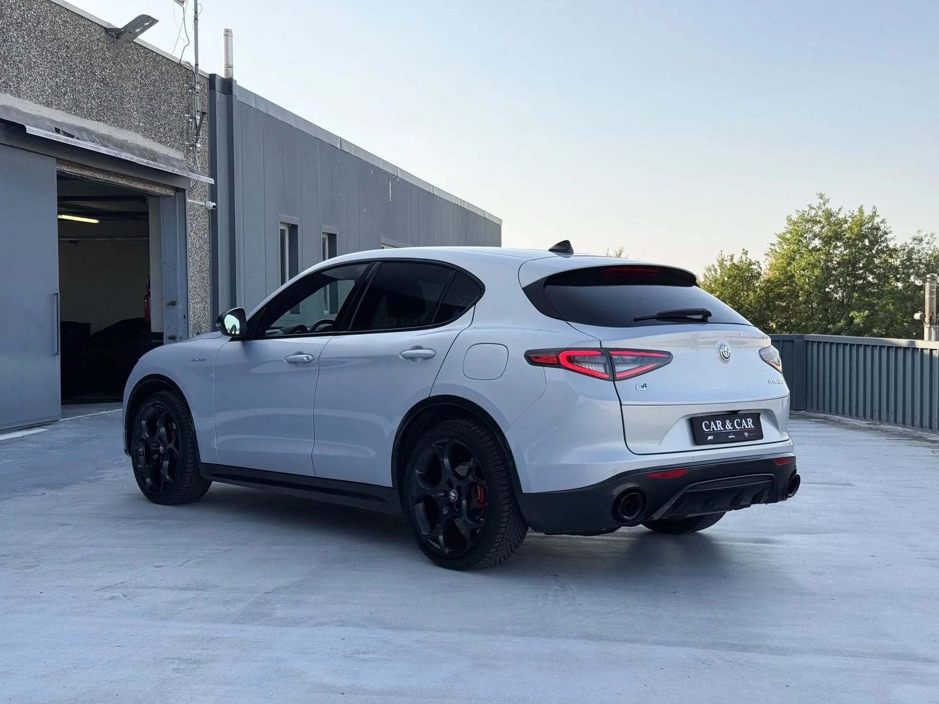 2025 Alfa Romeo Stelvio, 2/17