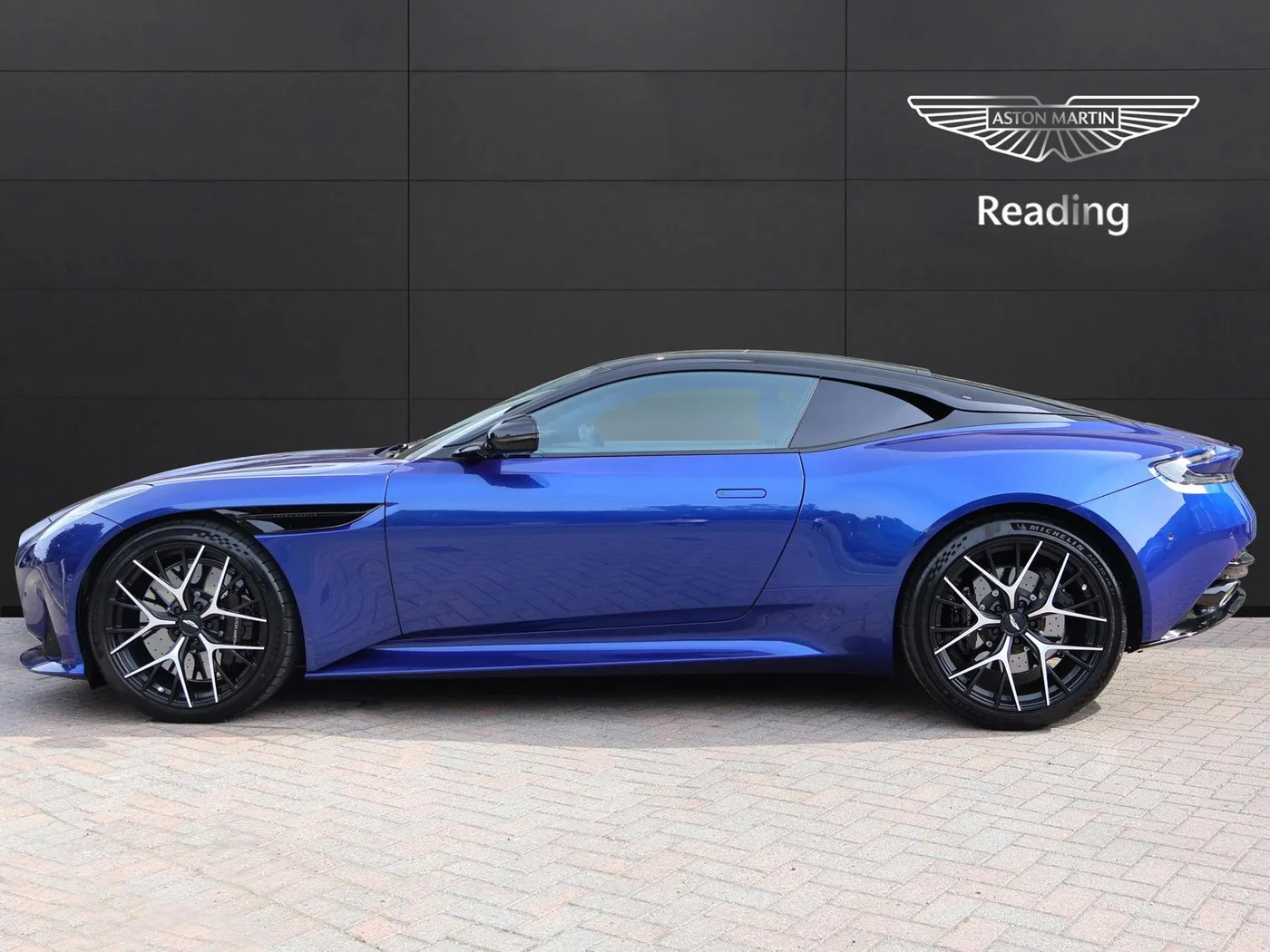 2025 Aston Martin DB12 angeboten von einer Vertragshändlergruppe in Pangbourne, Vereinigtes Königreich, Foto 6 von 25