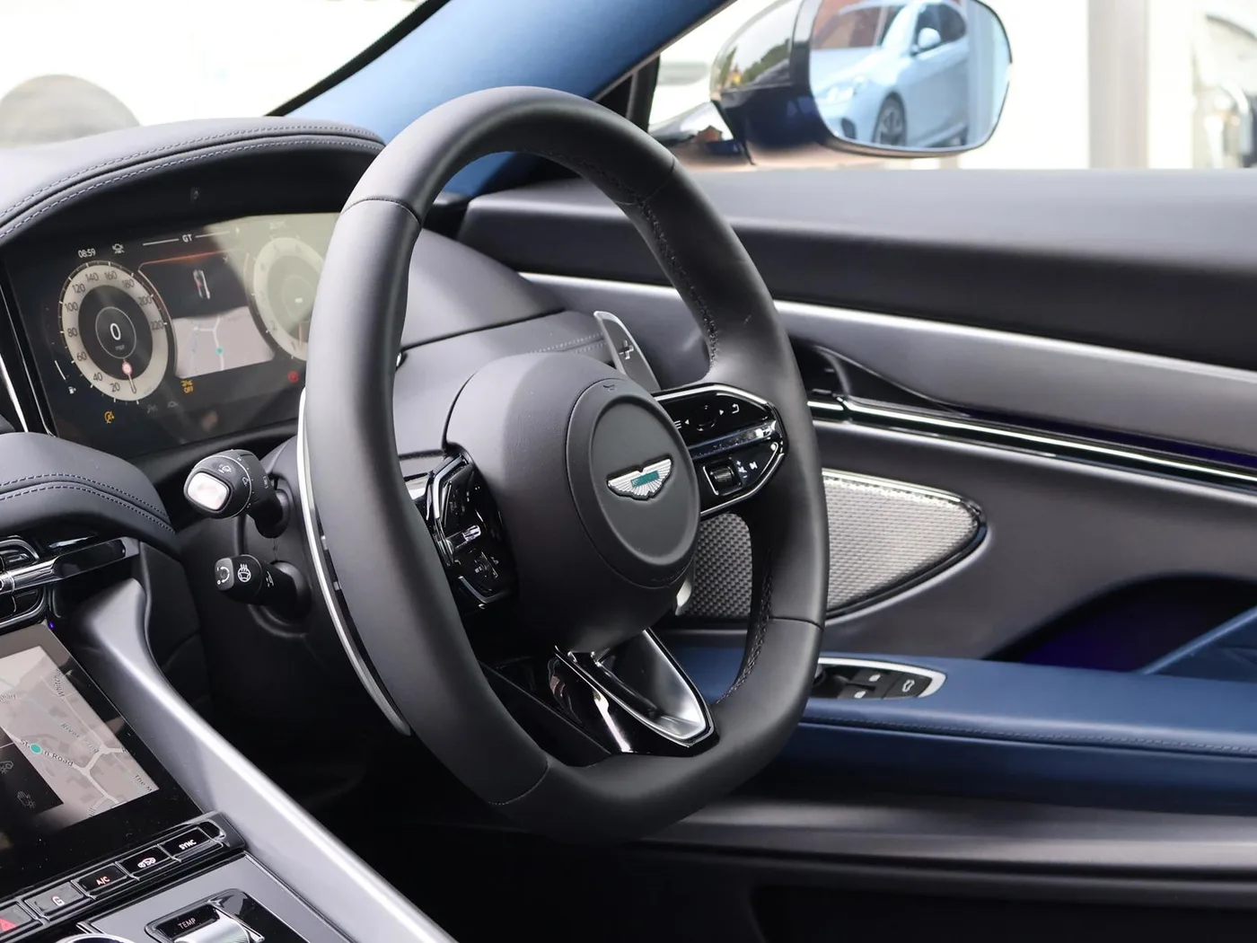 2025 Aston Martin DB12 angeboten von einer Vertragshändlergruppe in Pangbourne, Vereinigtes Königreich, Foto 12 von 25