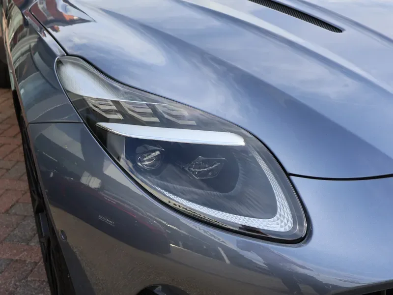 2025 Aston Martin DB12, 26/30