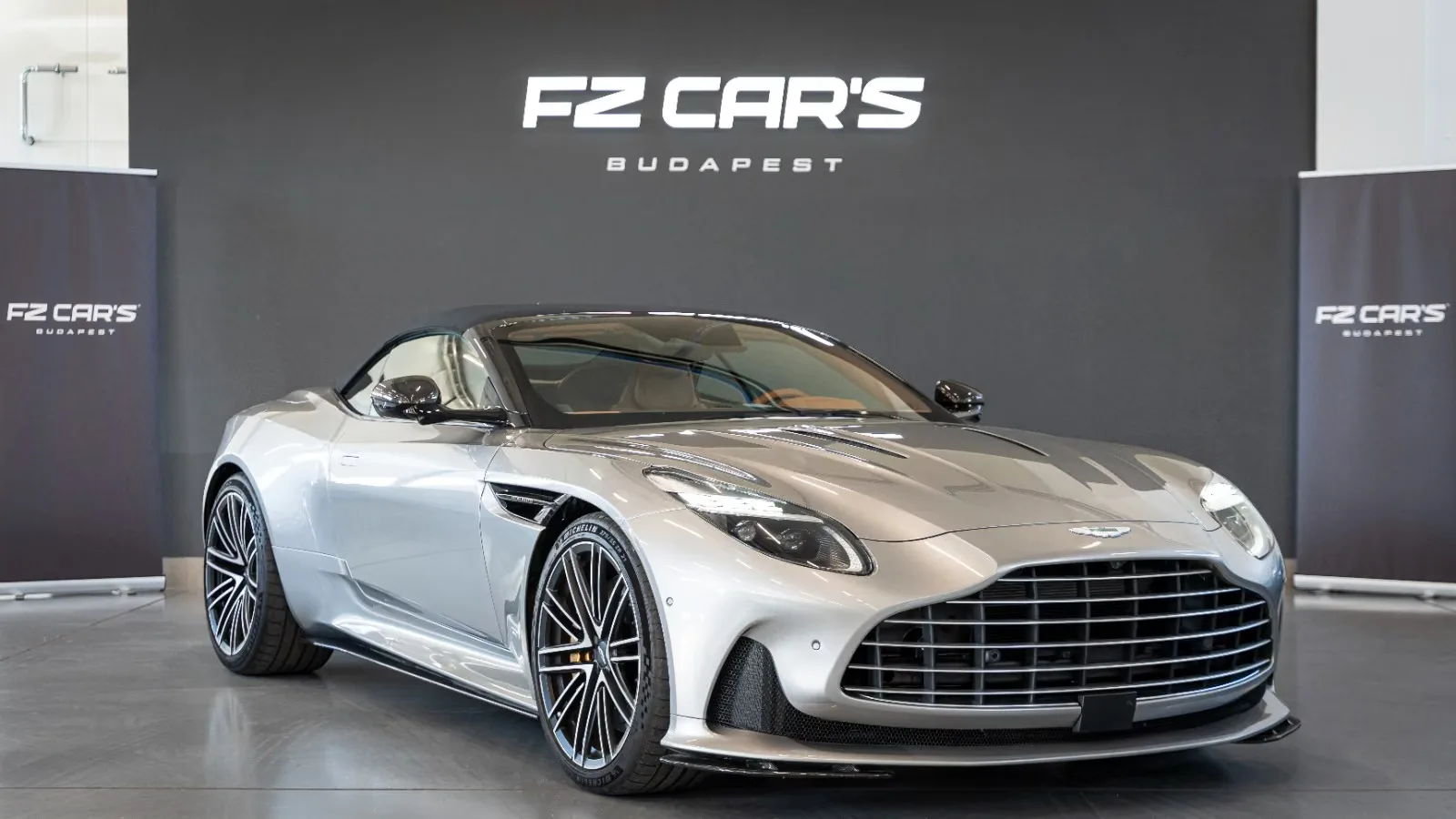 2025 Aston Martin DB12 Volante, 2/14